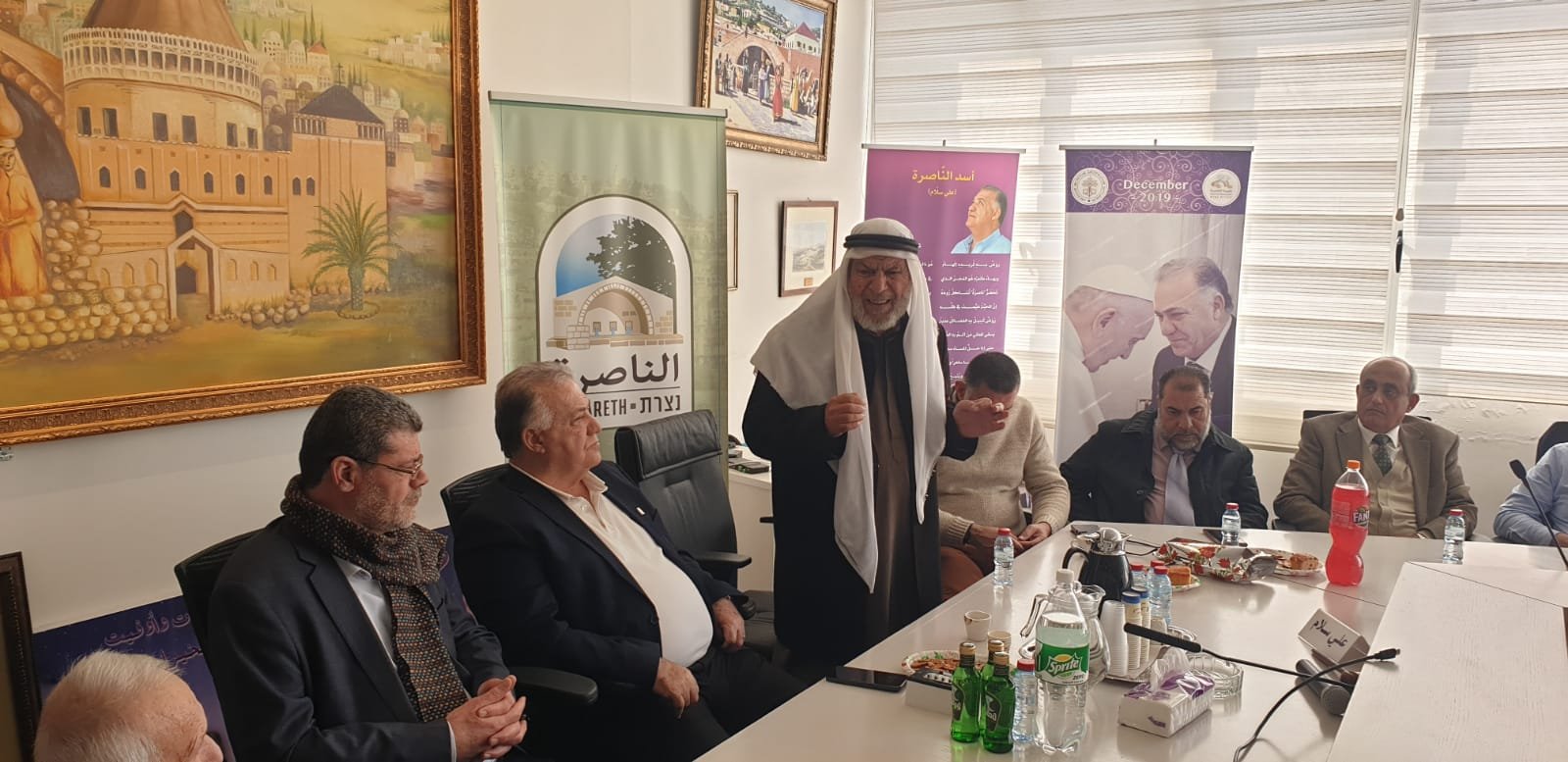رئيس بلدية الناصرة وادارتها  يكرمون المربي الشيخ  د.إيهاب حمزة خليل-3