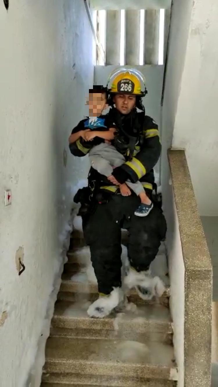 حيفا: نشوب حريق داخل شقة سكنية وتخليص 7 مواطنين-1