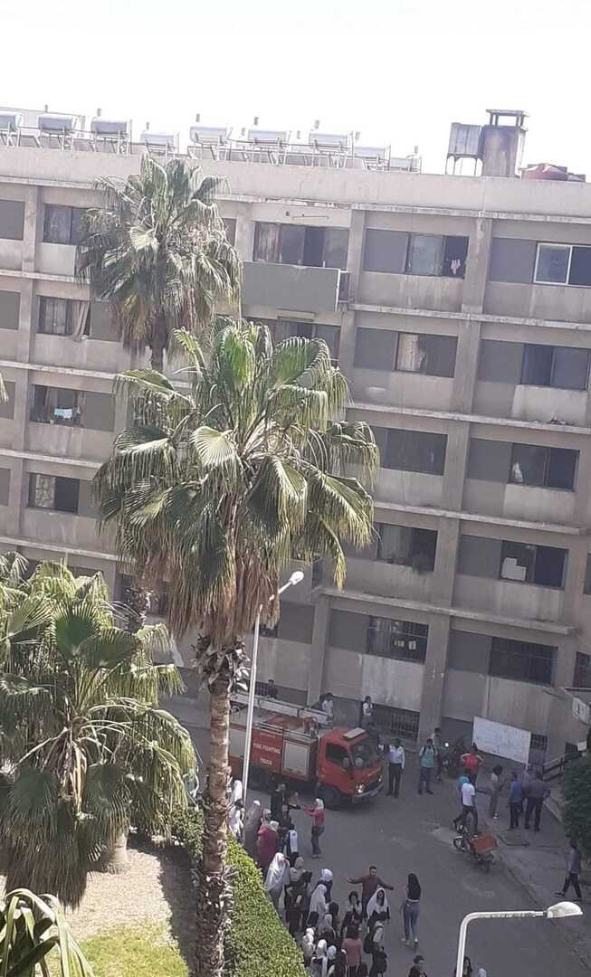 13 إصابة بحالات اختناق بين الطلاب إثر حريق اندلع في السكن الجامعي بدمشق-1