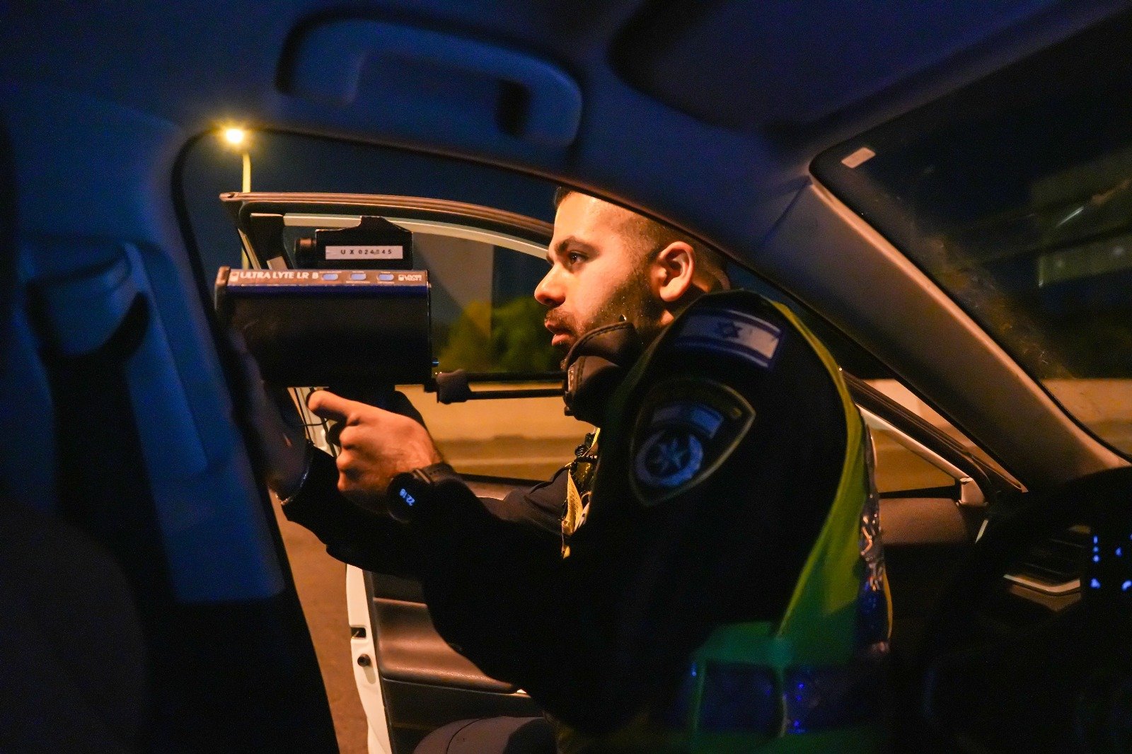 الشرطة: ضبط سائق دراجة بسرعة 192 كم/س في حملة ليلية ضد المخالفات الخطيرة في الشمال-0