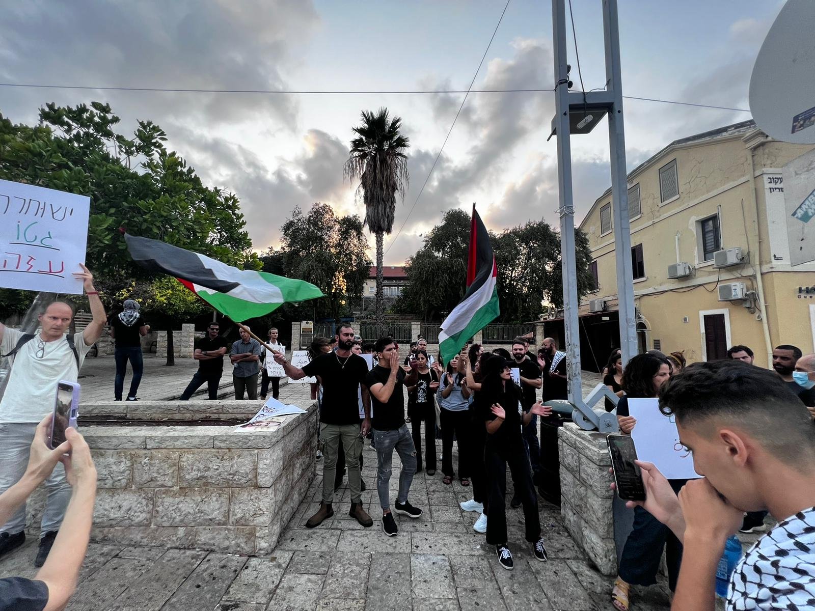 بحضور شرطيّ مُكثف: "حراك حيفا" ينظم مظاهرة دعمًا لغزة-1