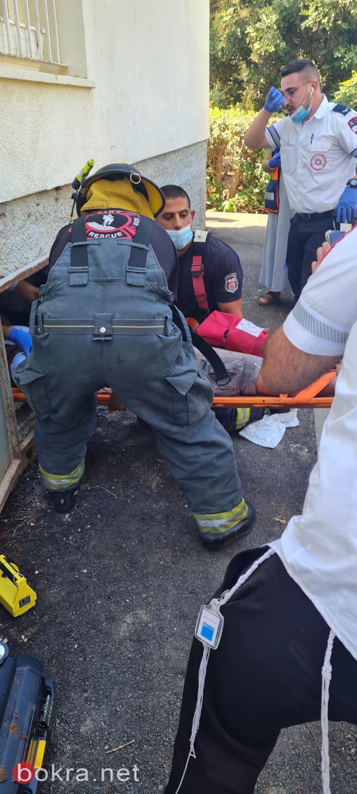 حيفا: تخليص عامل بعد إصابته بحادث عمل-0