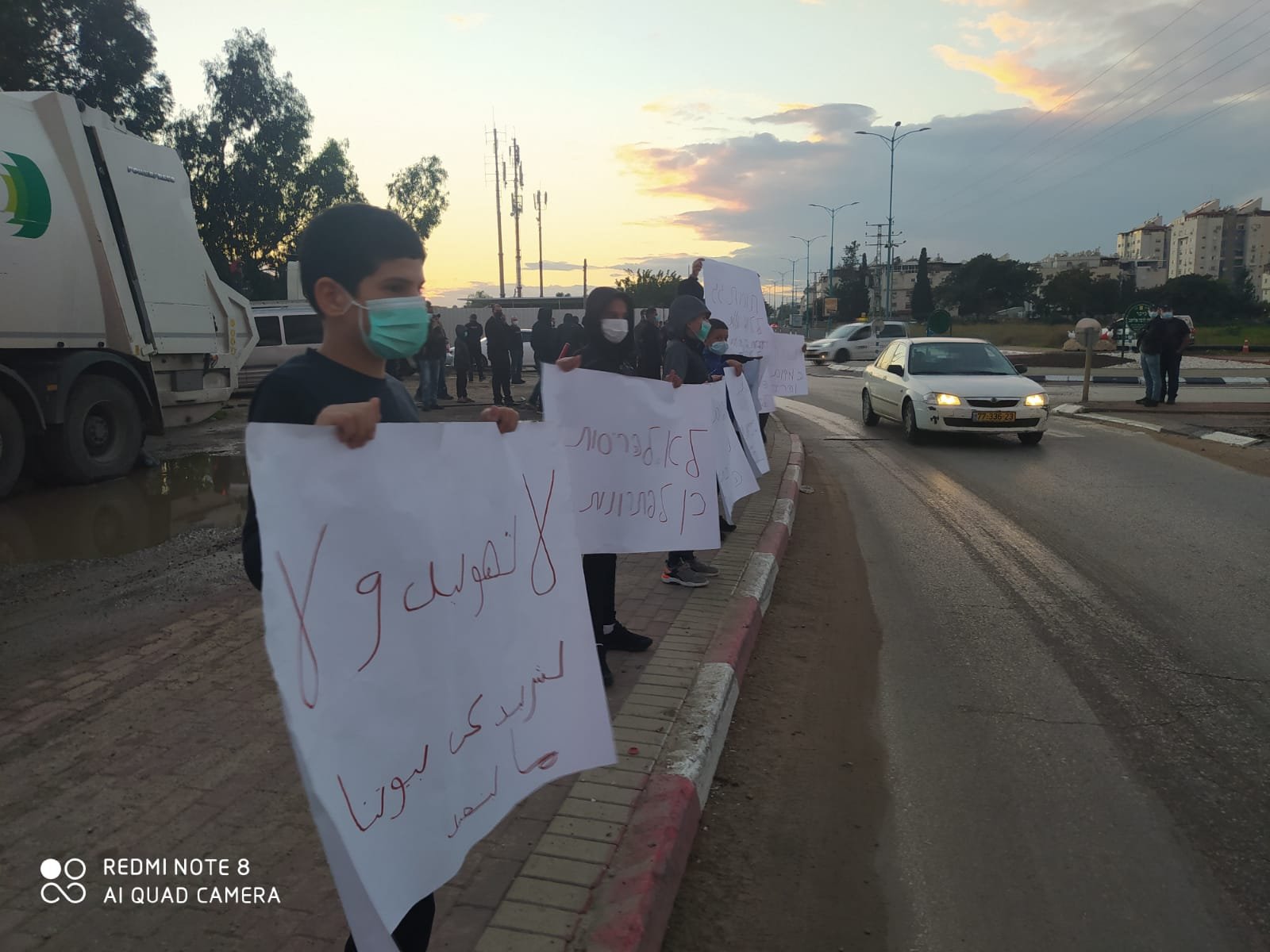 اللد: وقفة احتجاجية على مفرق جاني افيف ضد سياسة هدم البيوت العربية-0