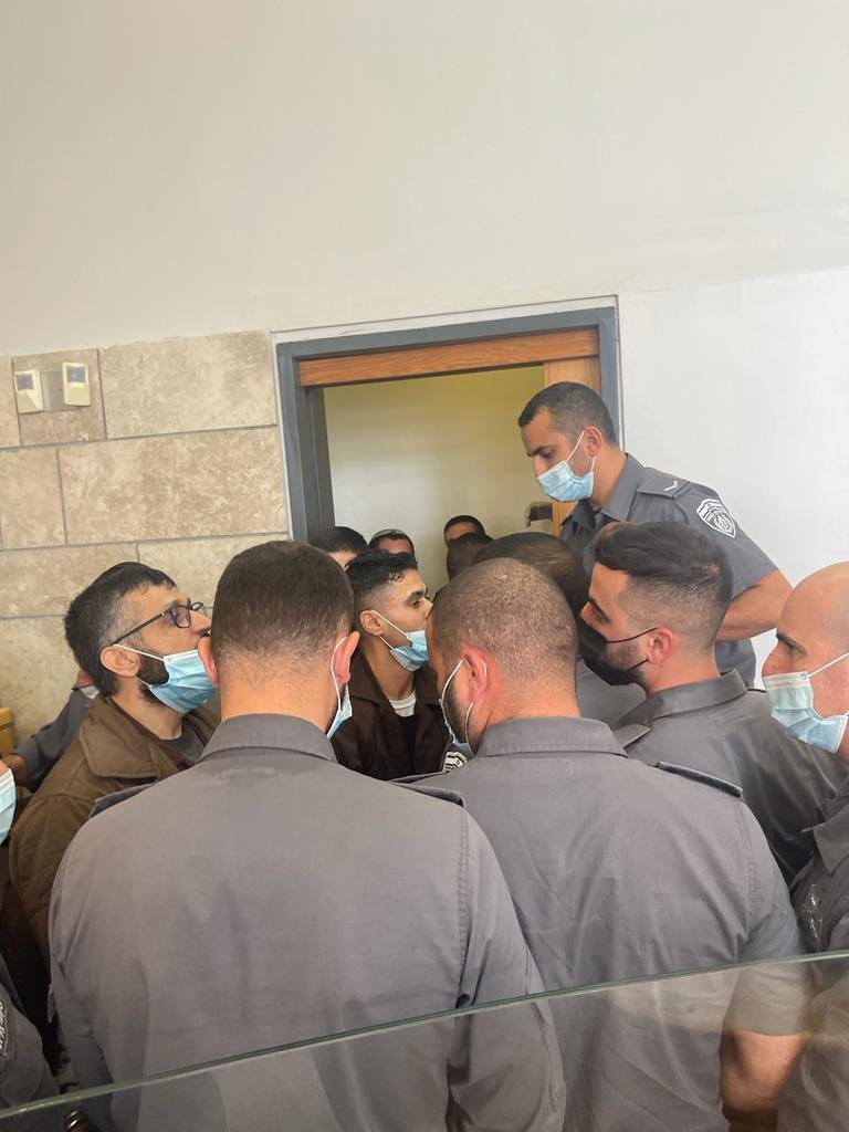 محكمة الناصرة: جلسة محاكمة أسرى "نفق الحرية" تشهد توترًا واعتداءات-2