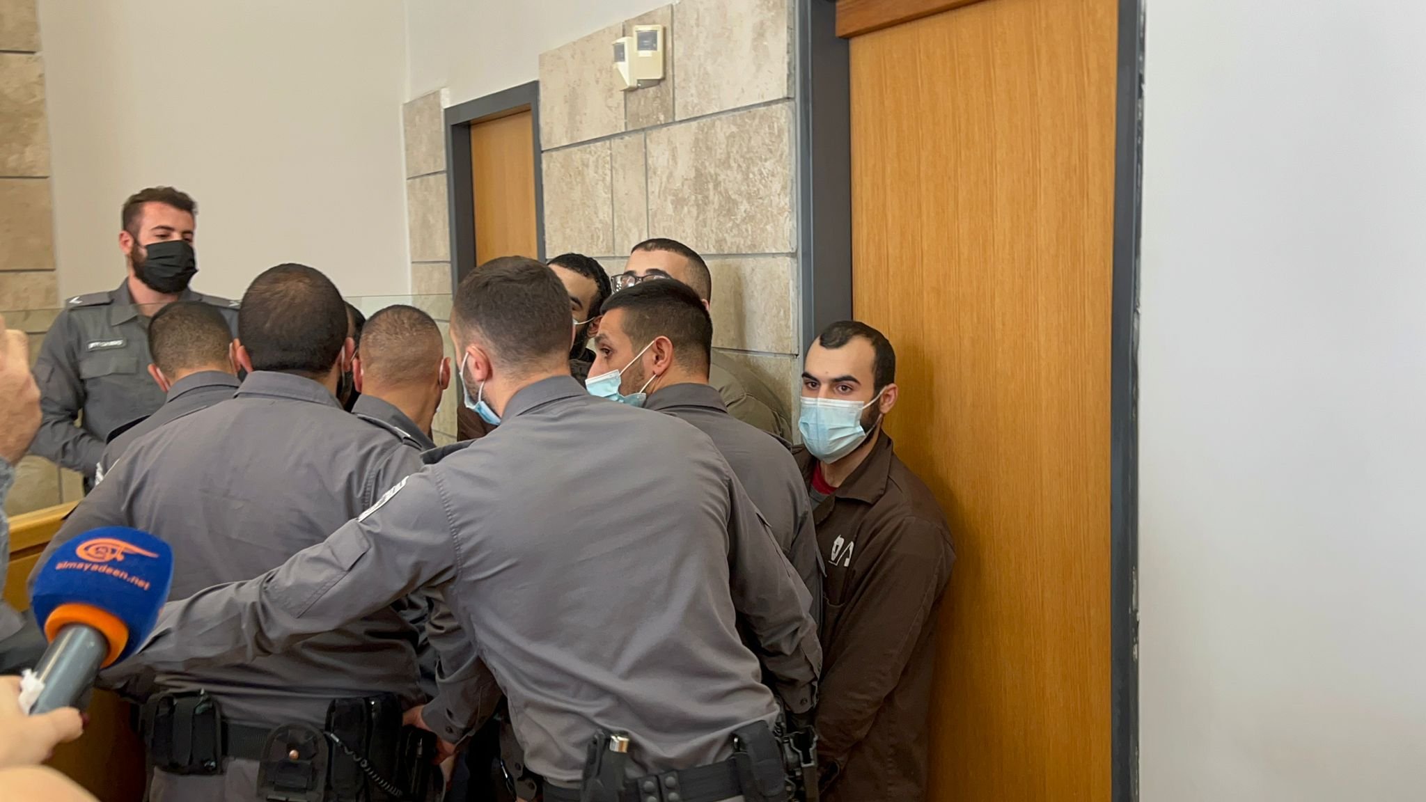 محكمة الناصرة: جلسة محاكمة أسرى "نفق الحرية" تشهد توترًا واعتداءات-6