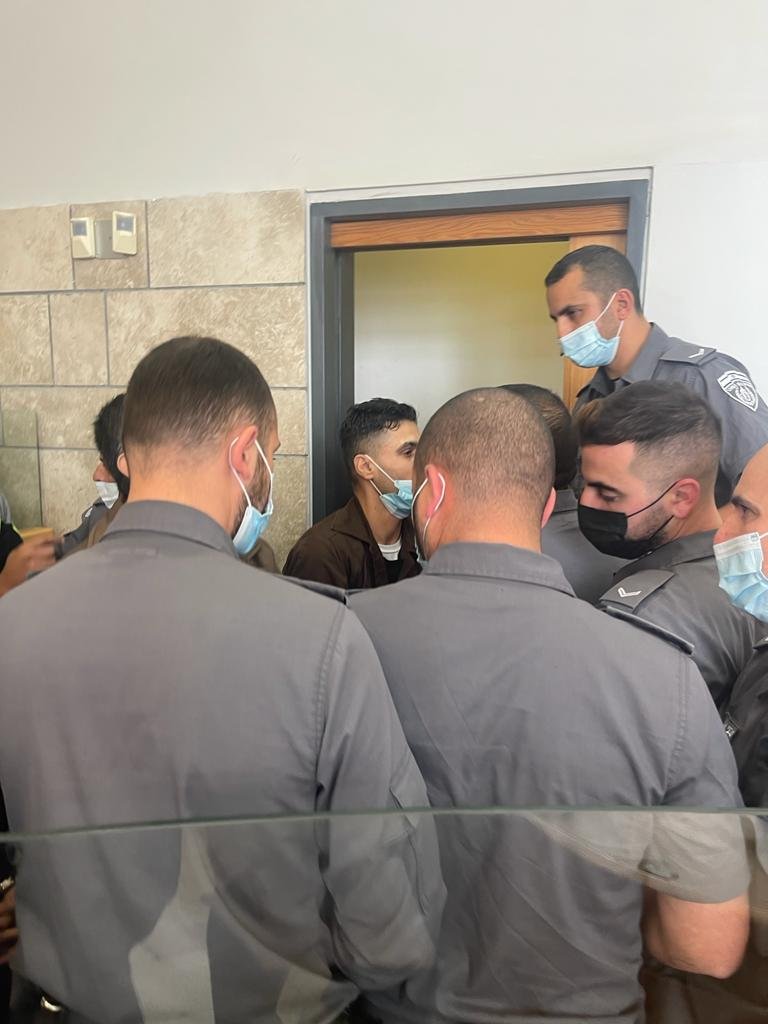 محكمة الناصرة: جلسة محاكمة أسرى "نفق الحرية" تشهد توترًا واعتداءات-8