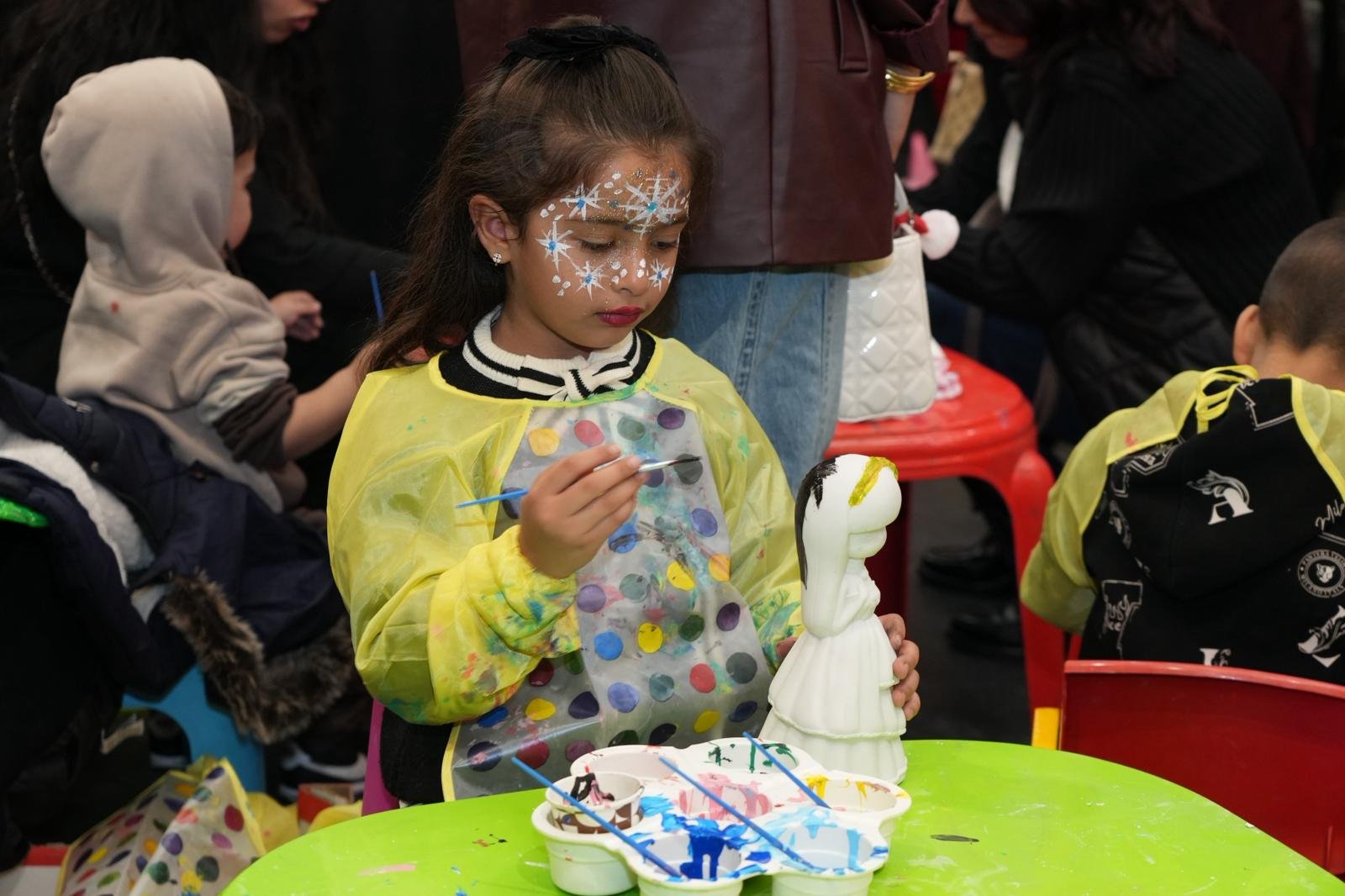 انطلاق اليوم الثالث لأكبر وأضخم فعاليات كرسمس ماركت في قاعات New Grand Palace- نوف هجليل-46