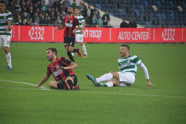 بالصور- الديربي الحيفاوي ينتهي بالتعادل (2-2)‎-1