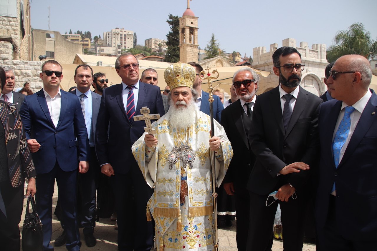 الناصرة تحتفل بعيد البشارة بمشاركة المطران ثيوفيلوس ومئات المحتفلين-33