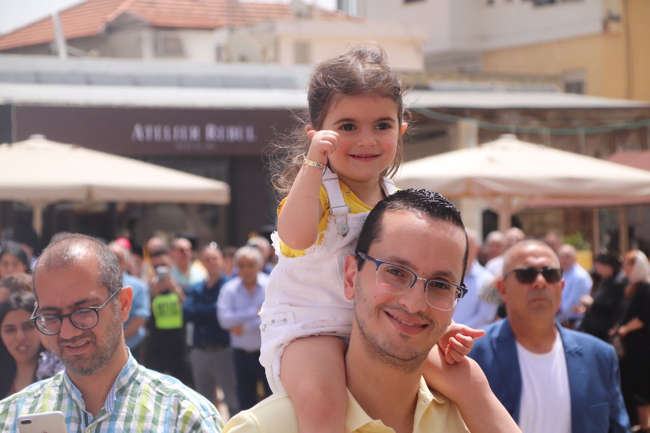 الناصرة تحتفل بعيد البشارة بمشاركة المطران ثيوفيلوس ومئات المحتفلين-38