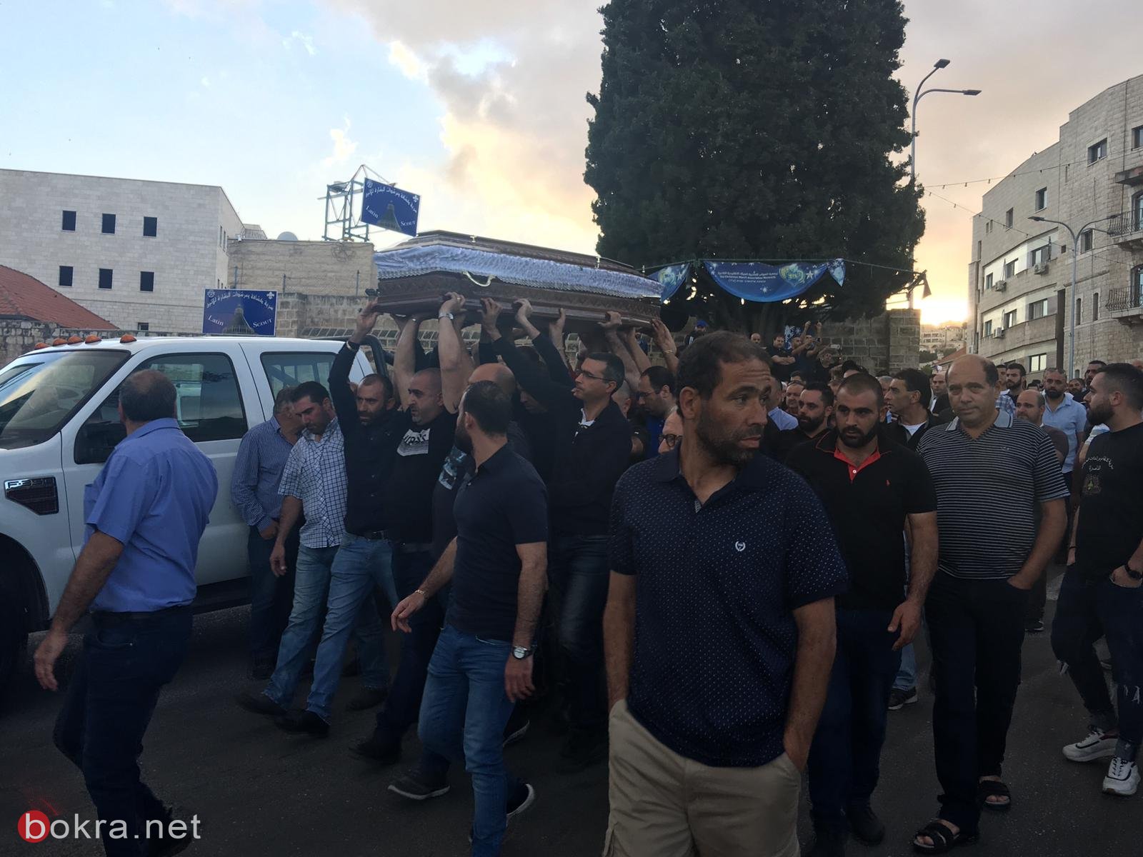 الناصرة: الآلاف يشيّعون الفنان توفيق زهر ضحية جريمة القتل-26