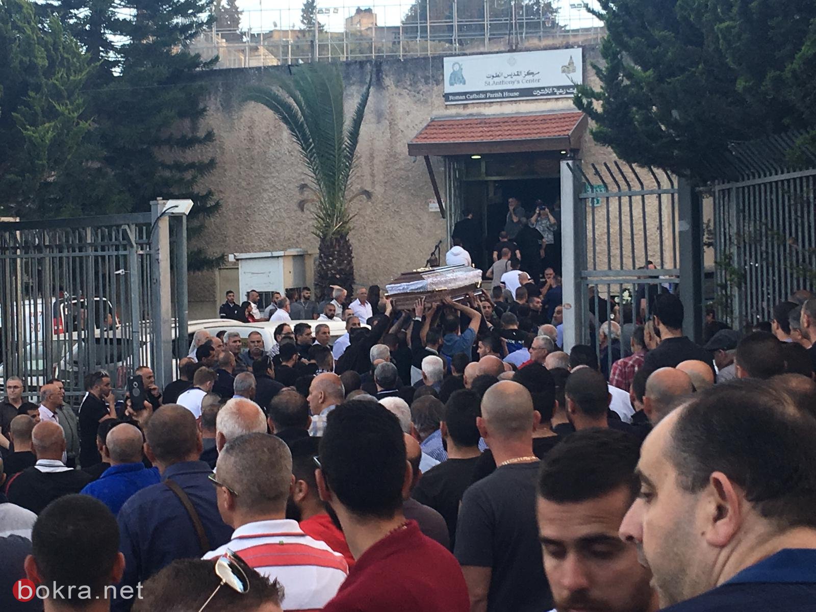 الناصرة: الآلاف يشيّعون الفنان توفيق زهر ضحية جريمة القتل-27
