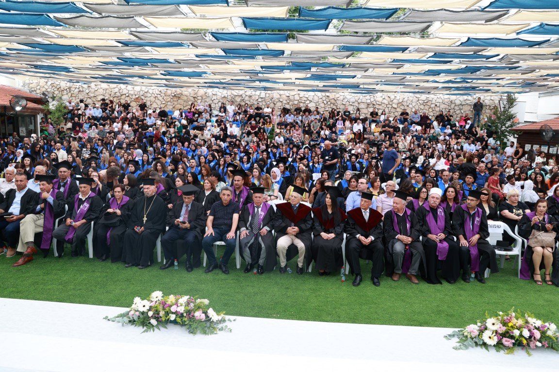 الكلية الأكاديمية العربية للتربية- حيفا، تحتفل بتخريج الفوج 72 من الخريجات والخريجين-3
