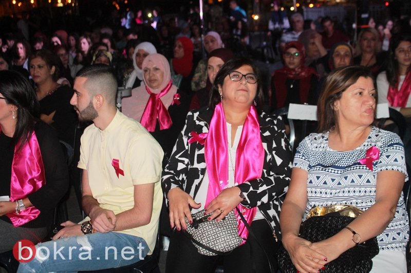 مؤسسة مريم تنطلق في سخنين وتضيء ساحة البلدية باللون الزهري-18