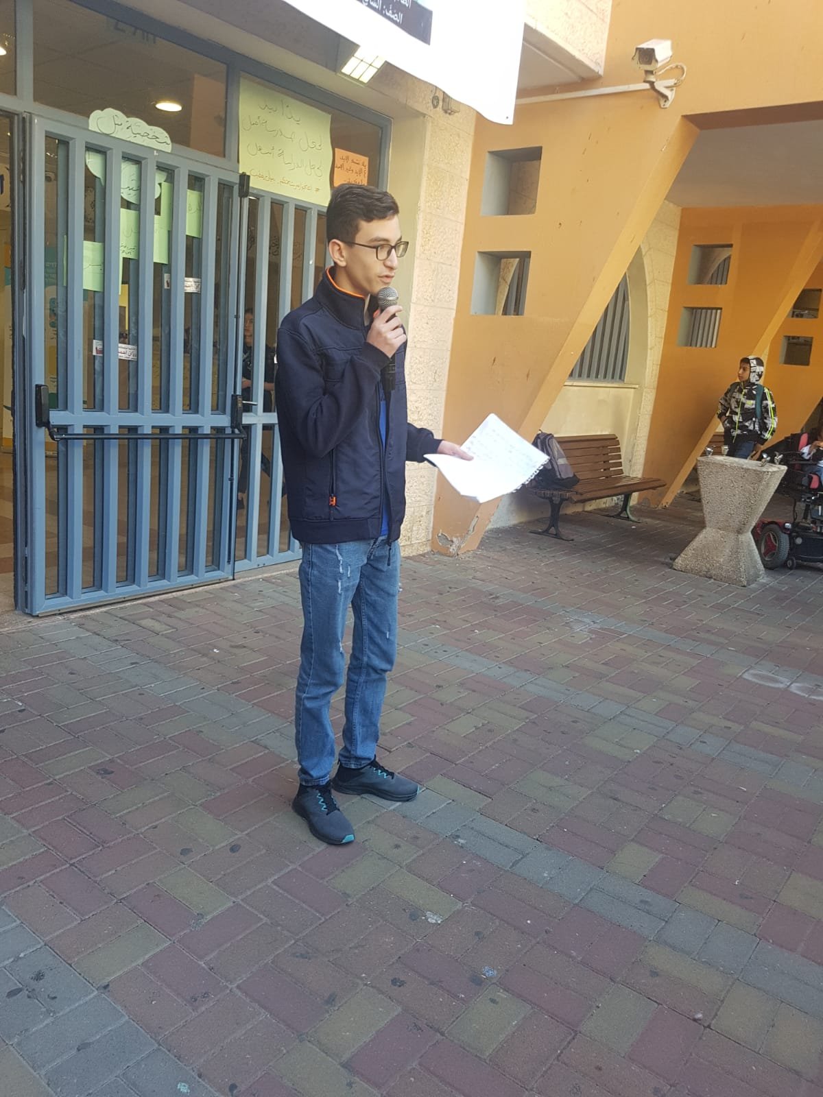 عرس ديموقراطي واختيار الطالب نصار كيلاني رئيسًا لمجلس الطلاب في إعدادية مراح الغزلان-1