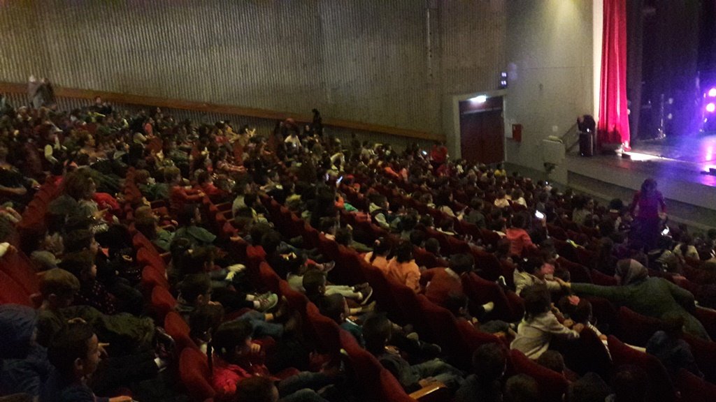  ضمن السلة الثقافية في بلدية شفاعمرو: أكثر من ألف طفل شفاعمري يشاهدون مسرحية "أسطورة الشجرة الصغيرة"-32