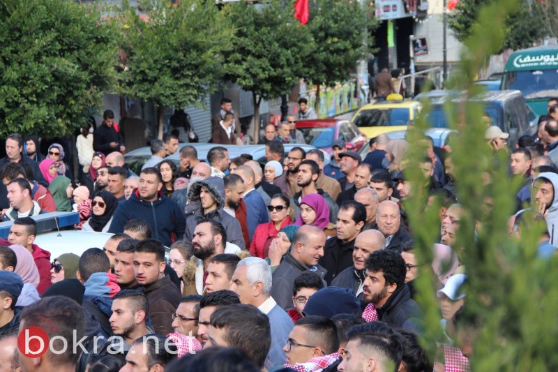 مسيرة حاشدة ومواجهات وسط رام الله وبيت لحم مع الاحتلال احتجاجا على قرار ترامب -1