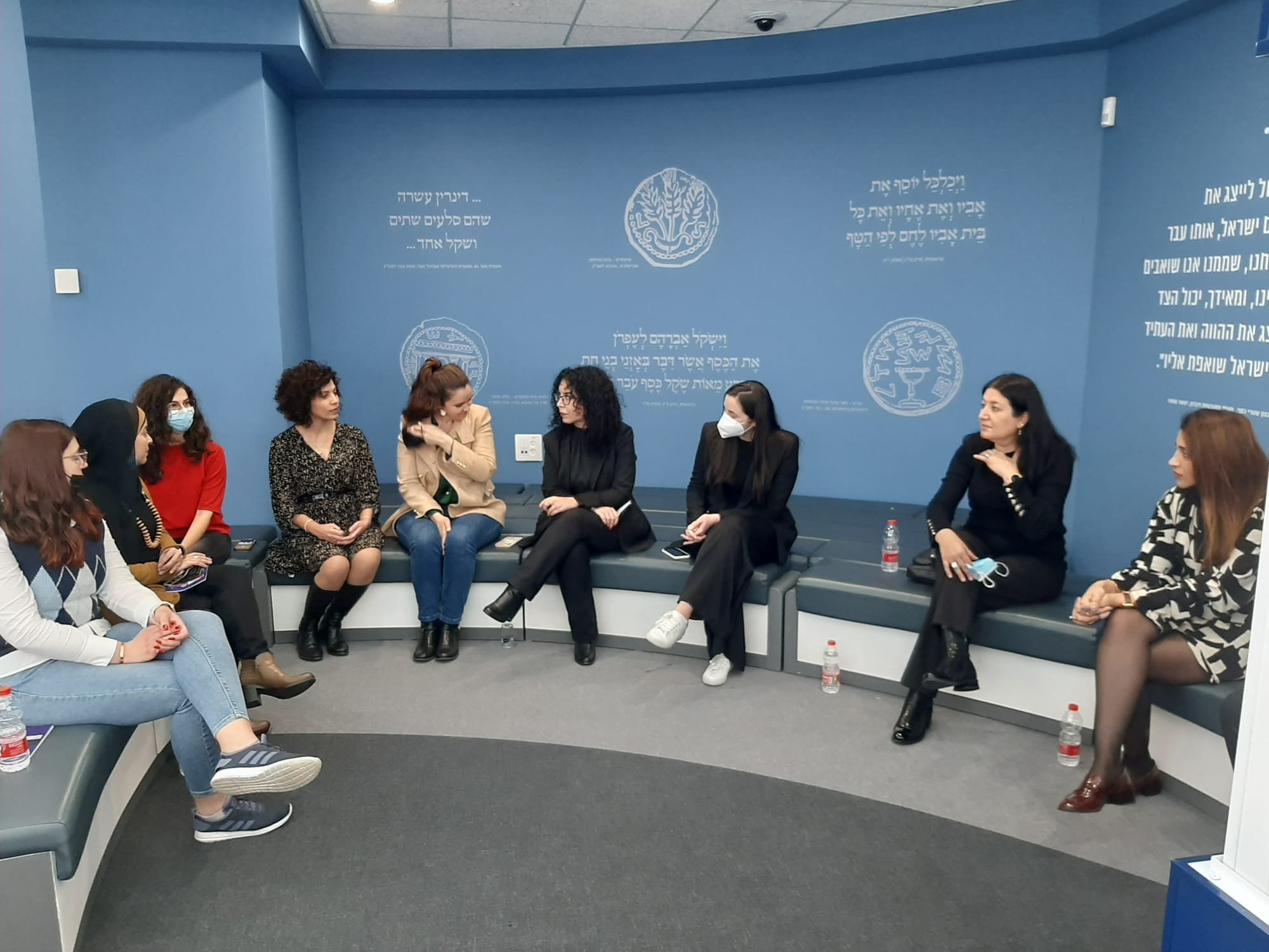 مجموعة نساء عربيّات رياديّات بزيارة لبنك إسرائيل-1