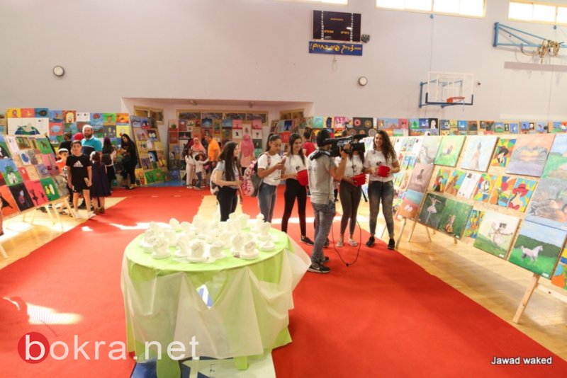 مؤسسة حدودنا السماء تنظم أكبر مهرجان فني تشكيلي في قرية طرعان بمشاركة الألاف-3