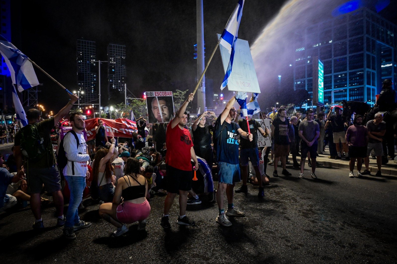 مظاهرات في تل أبيب رفضا لسياسات نتنياهو "المتعنتة": مواجهات وإعتقالات-2