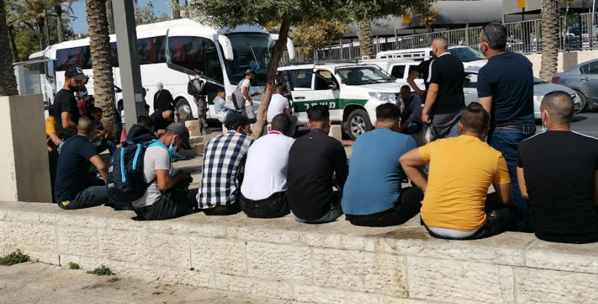 اجراءات أمنية مشددة في القدس ومنع مصلين من دخول الاقصى-0
