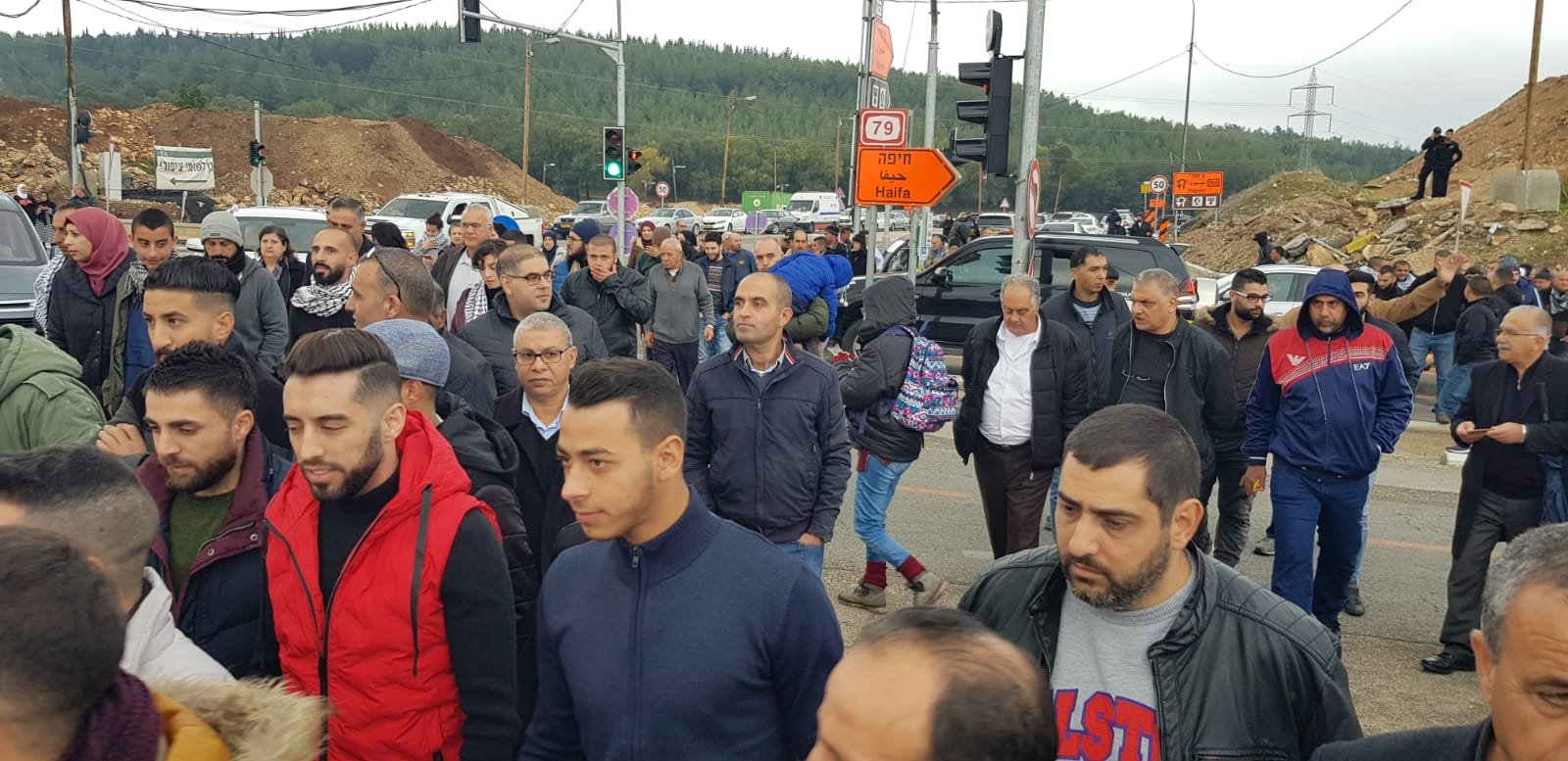 العشرات في تظاهرة احتجاجية لمنع هدم قسطل صفورية-4