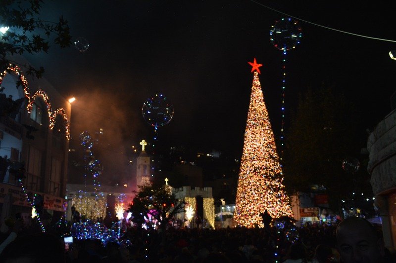 الناصرة تضيء شجرة الميلاد بحفل مميز-67