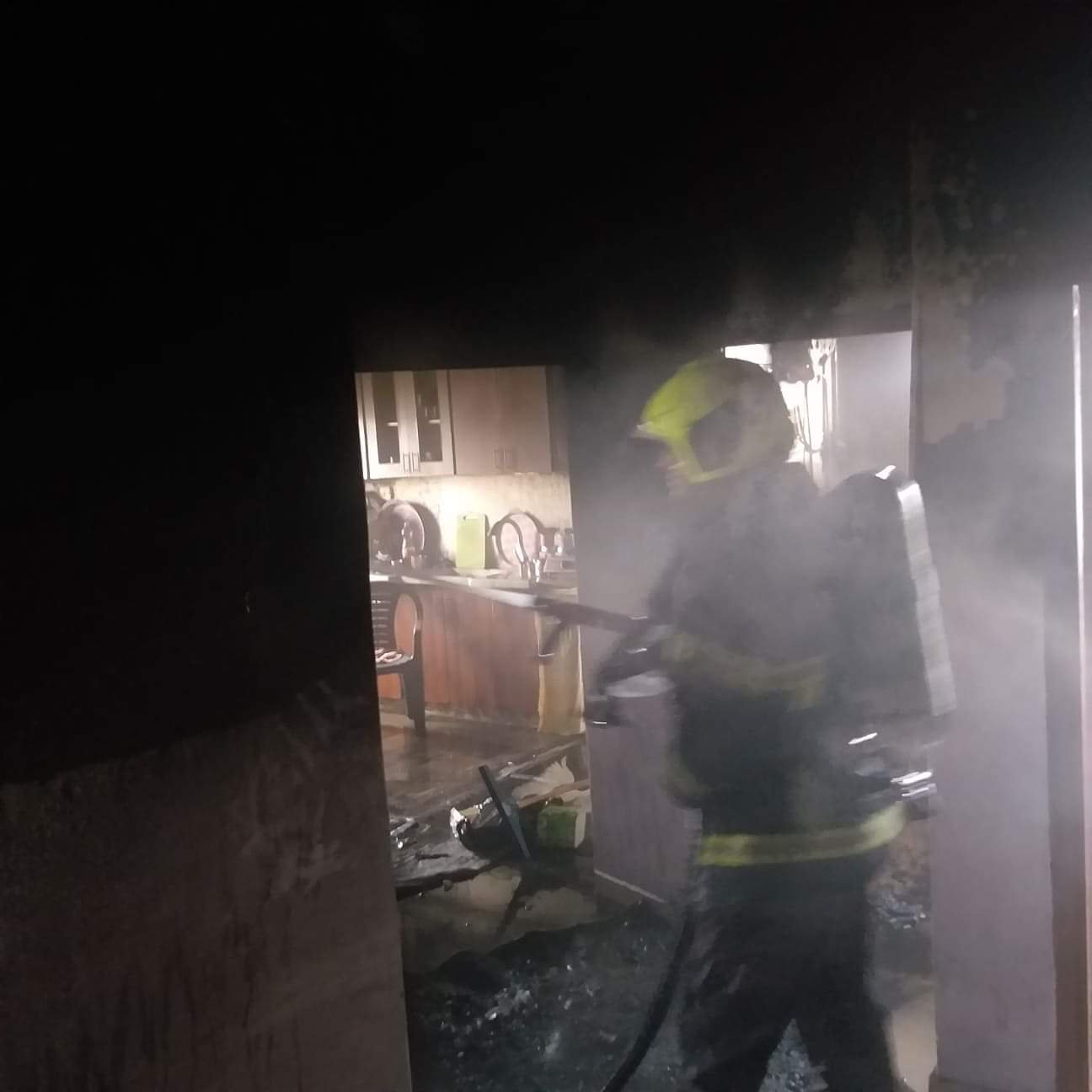 إصابة طفلين بحريق منزل في يطا جنوب الخليل-0