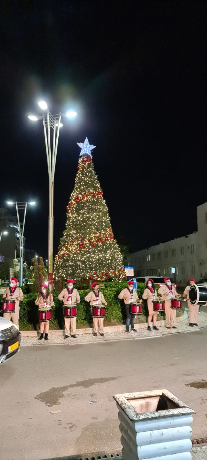 إضاءة شجرة الميلاد في مدينة عكا للسنة السابعة على التوالي-0