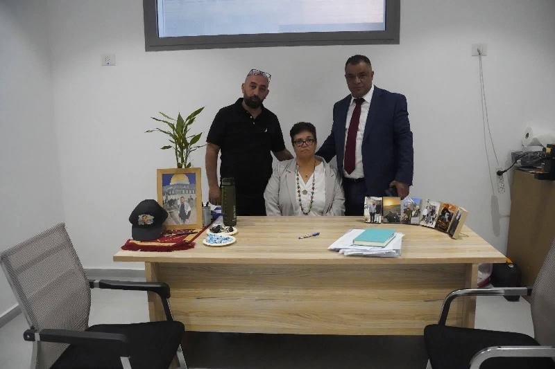 حفل تاريخي لتدشين ملعب كرة القدم البلدي والقاعة الرياضية المتربة في عين ماهل-9