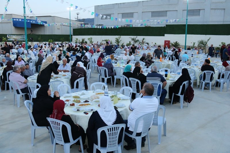 سخنين: جمعية السلام تنظم بمبادرة مياه الجليل افطاراً جماعياً لمسني البطوف والشاغور-37