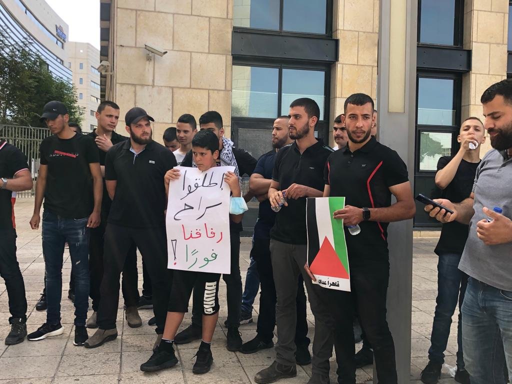 حيفا: تظاهرة أمام المحكمة لدعم الأسير المحرر ظافر جبارين-3