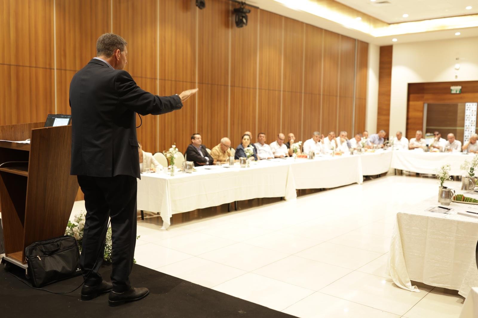 "مفو عمكيم" تجمع رؤساء السلطات المحلية في مؤتمر تخطيط مشترك نحو تنمية متكاملة ومستقبل أفضل-20