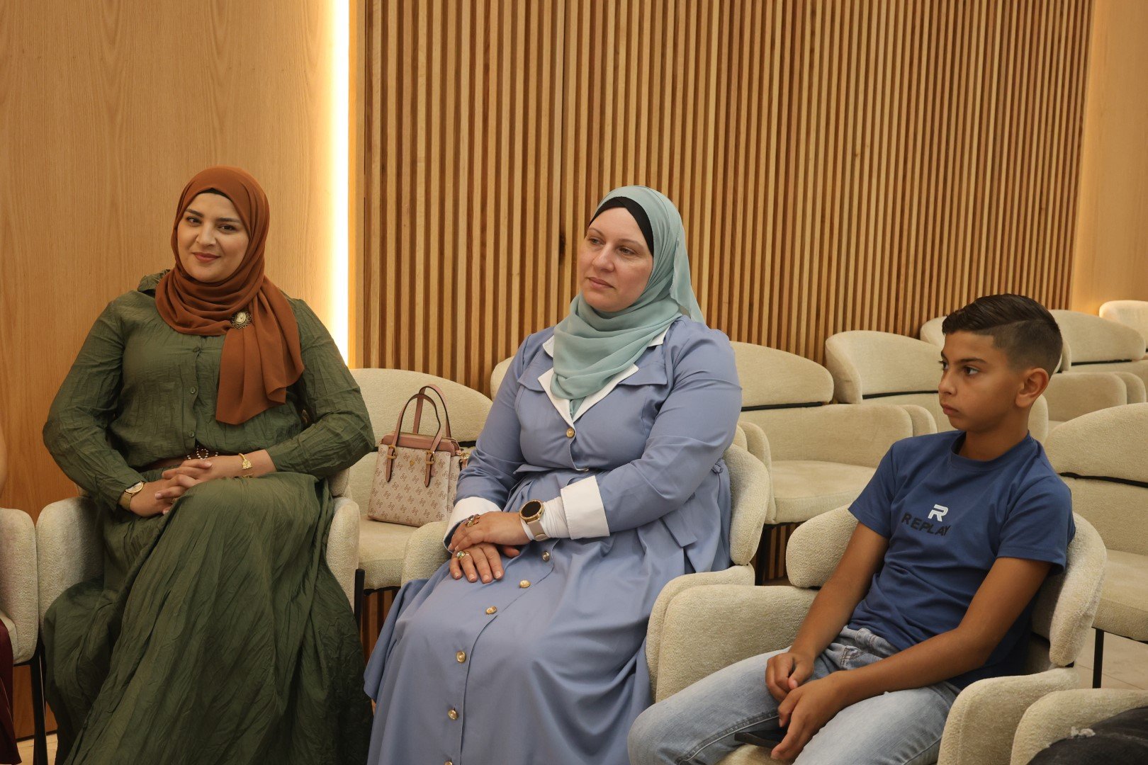 سفراء التغيير المجتمعي| كلّية سخنين الأكاديمية تحتفي بتخريج كوكبة جديدة من موجّهي المجموعات-7