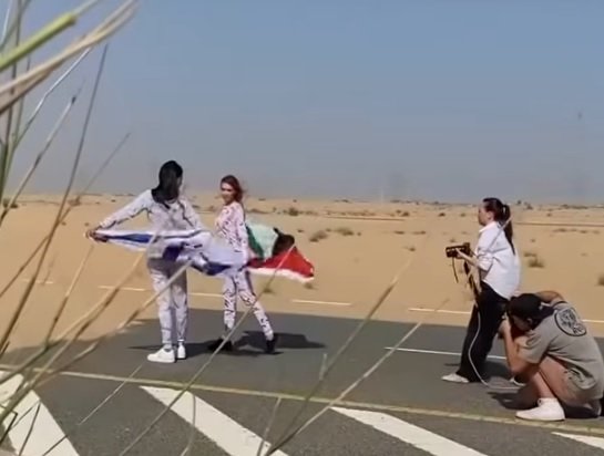 عرض أزياء في دبي بمشاركة فاشينيستا إسرائيلية-0
