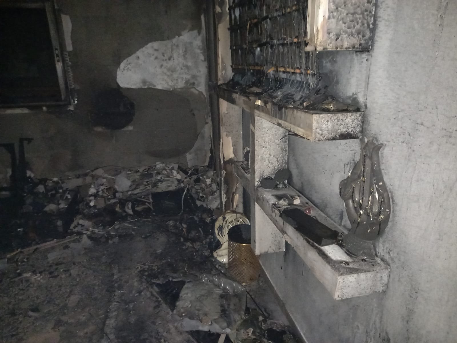 عرعرة: إنقاذ عالقة جراء إندلاع حريق في منزل سكني-4