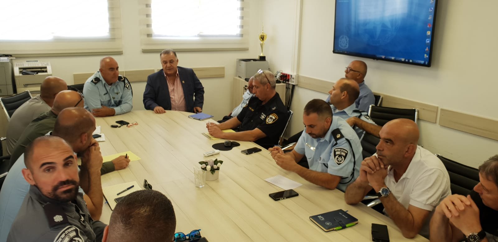 رئيس بلدية الناصرة يلتقي قيادة الشرطة في لواء الشمال-0