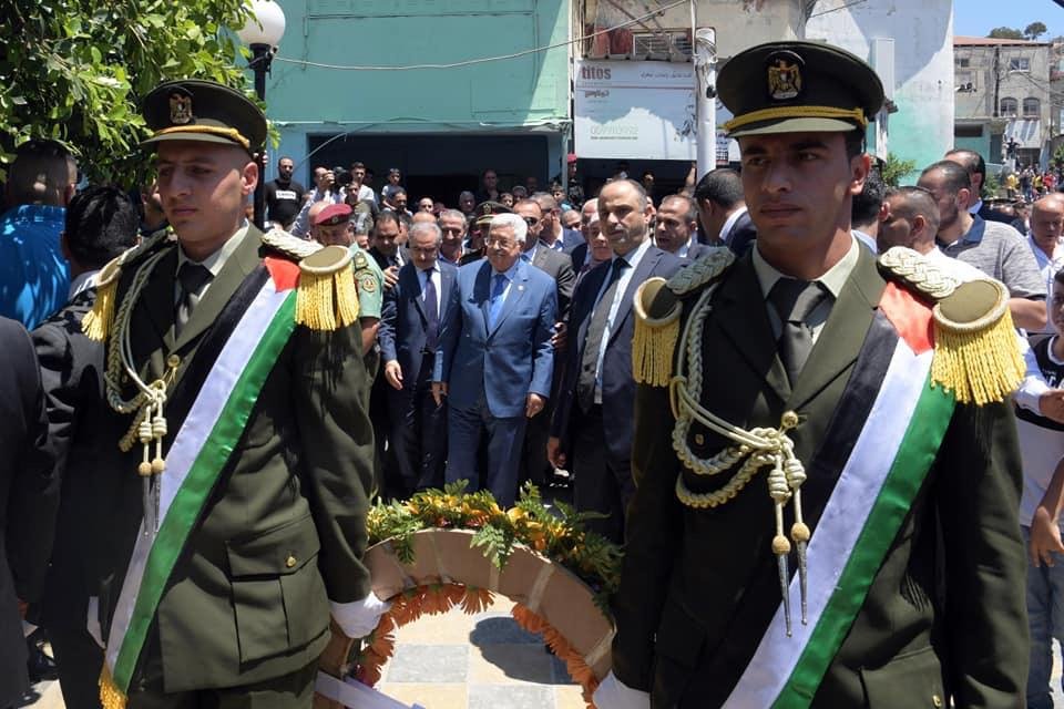 الرئيس محمود عباس فى جولة تفقدية لمخيم الجلزون -17