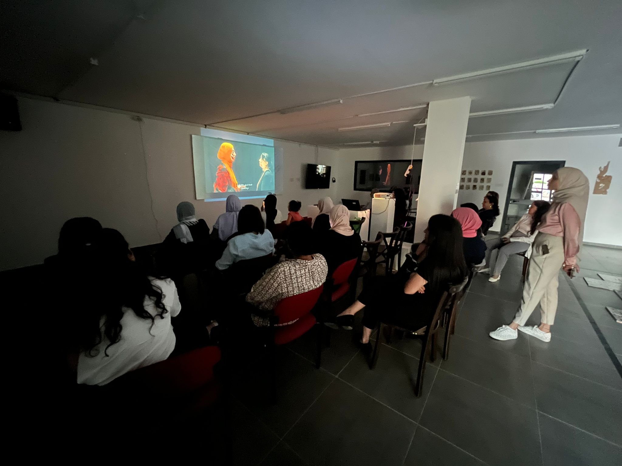 الطيبة تحتضن العرض الأول للفيلم الوثائقي *"أمومة مستعمَرة"-2
