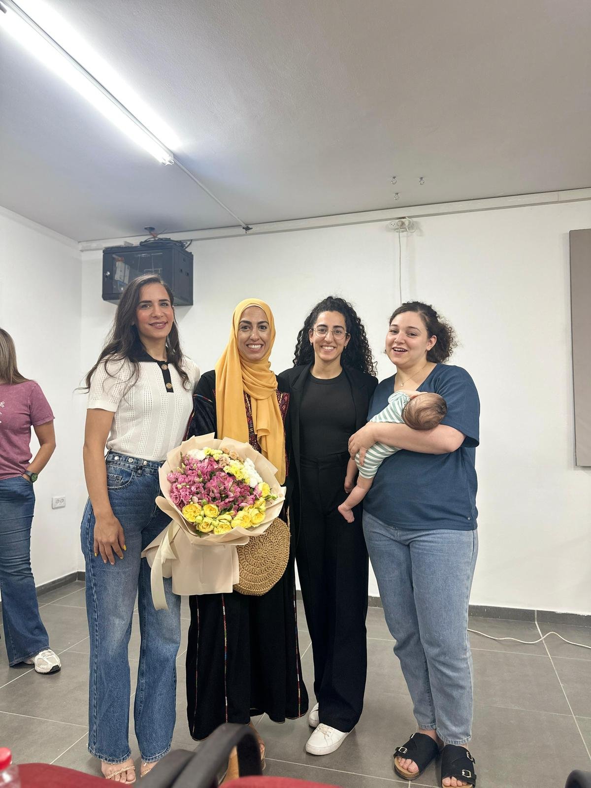 الطيبة تحتضن العرض الأول للفيلم الوثائقي *"أمومة مستعمَرة"-3