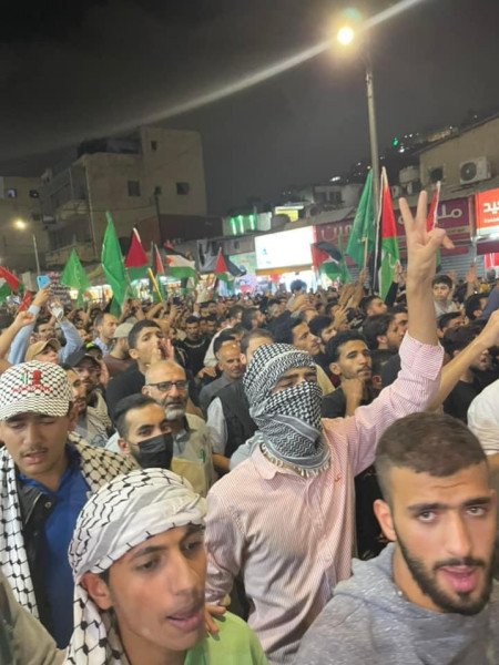 آلاف الأردنيين يشاركون في مسيرة داعمة لغزة-4