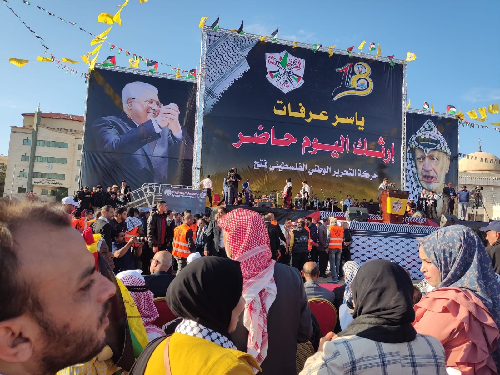الرئيس أمام مهرجان إحياء ذكرى استشهاد أبو عمار في غزة: جاهزون للمرحلة القادمة-10