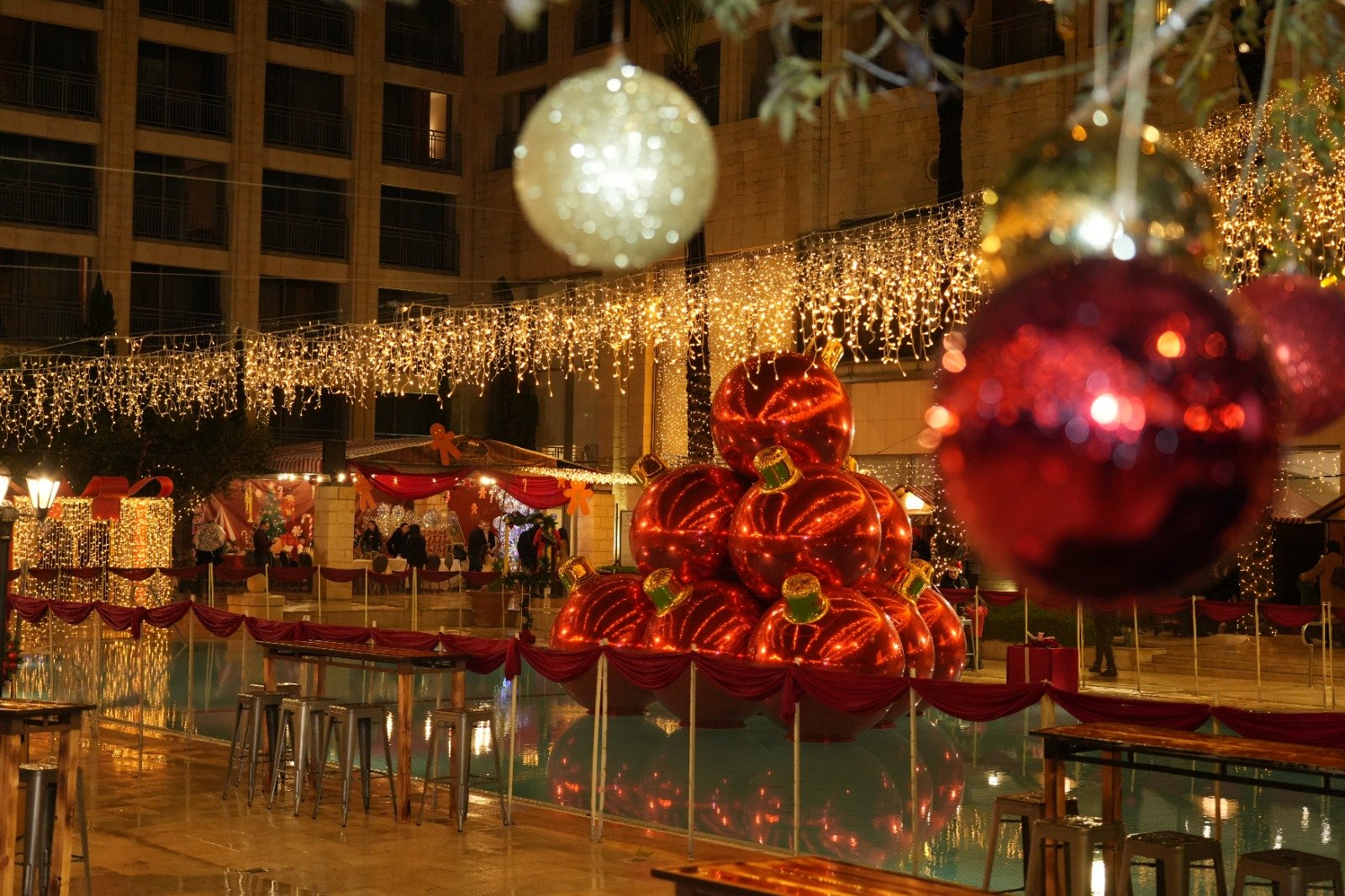 بأجواء ميلادية مميزة .. افتتاح فعاليات كريسماس ماركت في فندق جولدن كراون – الناصرة-15