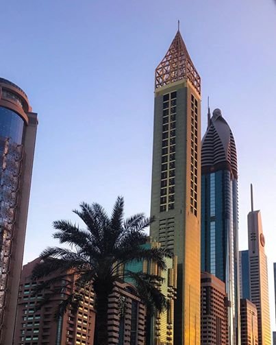 دبي تفتتح أطول فندق في العالم-2