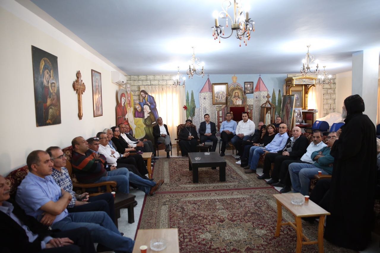 وفد من الحزب الشيوعي والجبهة يزور متضامنًا الكنيسة القبطية في الناصرة -1