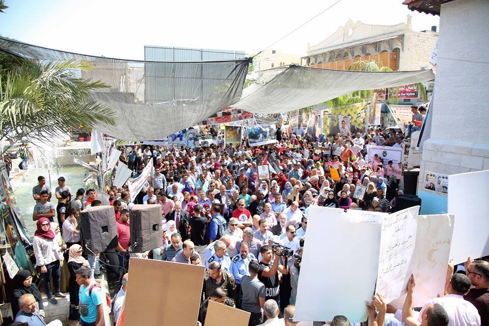اللجنة الوطنية لاحياء فعاليات الذكرى 69 للنكبة تنظم مسيرة مركزية حاشده تحت رعاية محافظ طولكرم-20