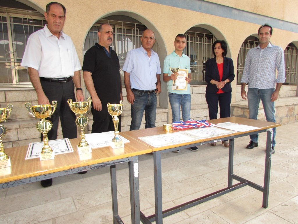 المدرسة الإعدادية الحديقة (أ) يافة الناصرة تكرم الطلاب بالبطولات القطرية-17