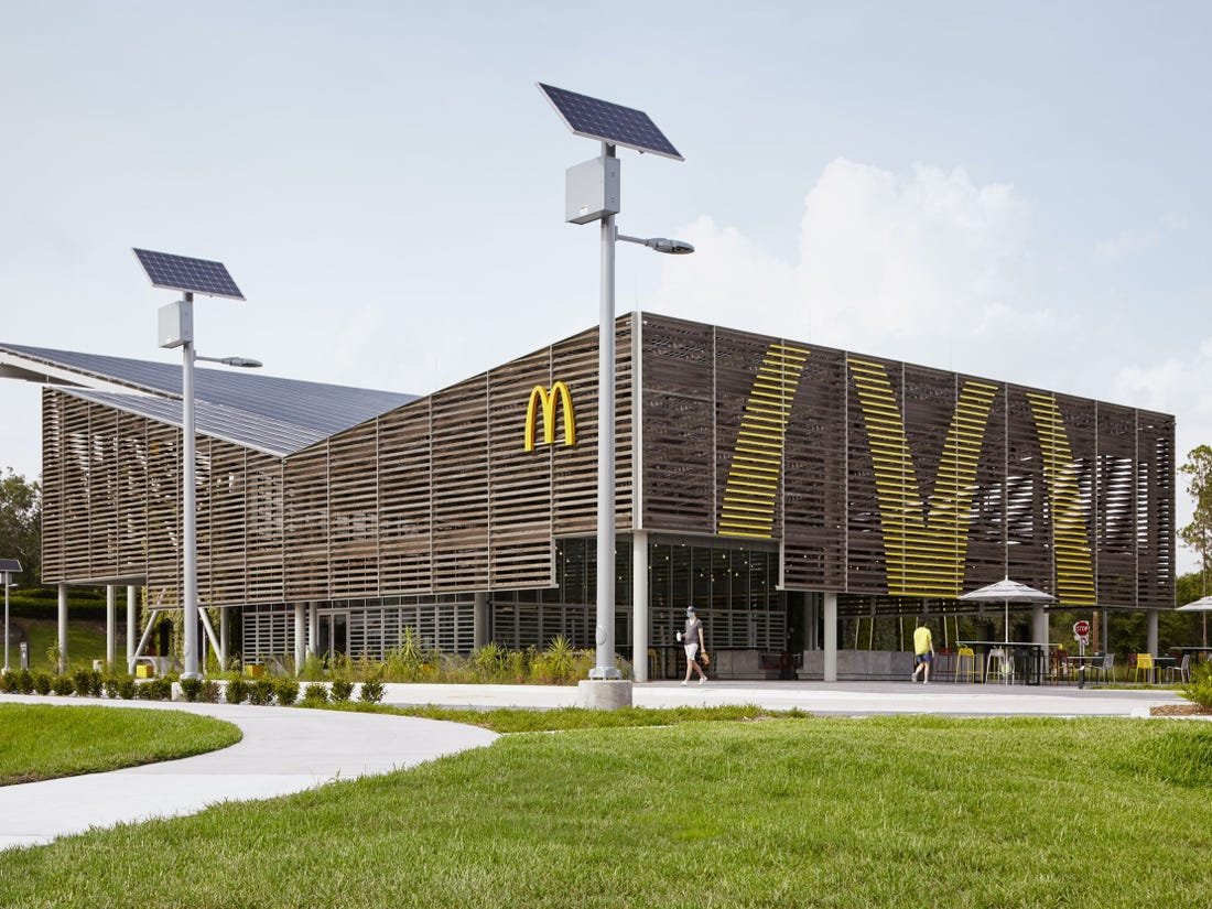 "ماكدونالدز" تكشف عن مطعم يعمل بالطاقة الشمسية داخل "ديزني ورلد"-2