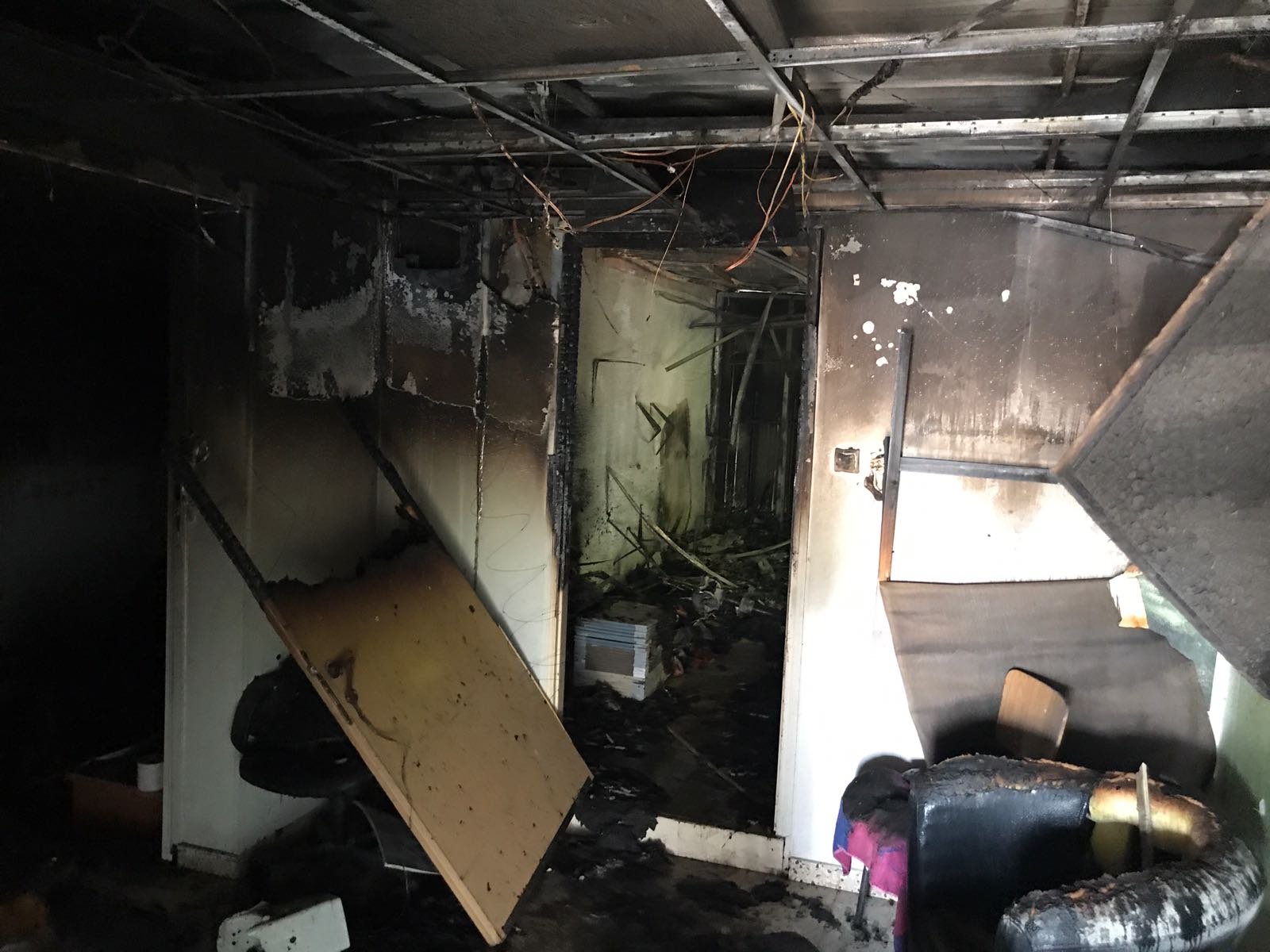 يافة الناصرة: اندلاع حريق في مكتب الزميل ايهاب الحصري-0