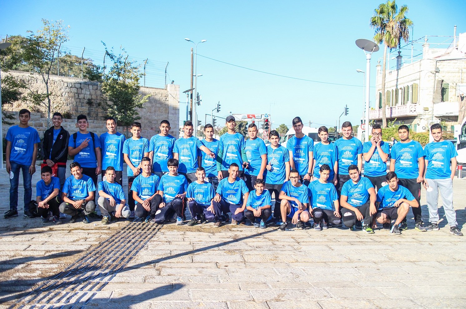 700 عداء شارك في السباق الدولي في القدس-2